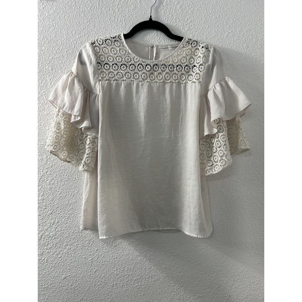 VIOLET + CLAIRE Ruffle‎ & Crochet Lace Bell Sleeve Blouse Womens Size S Cottage